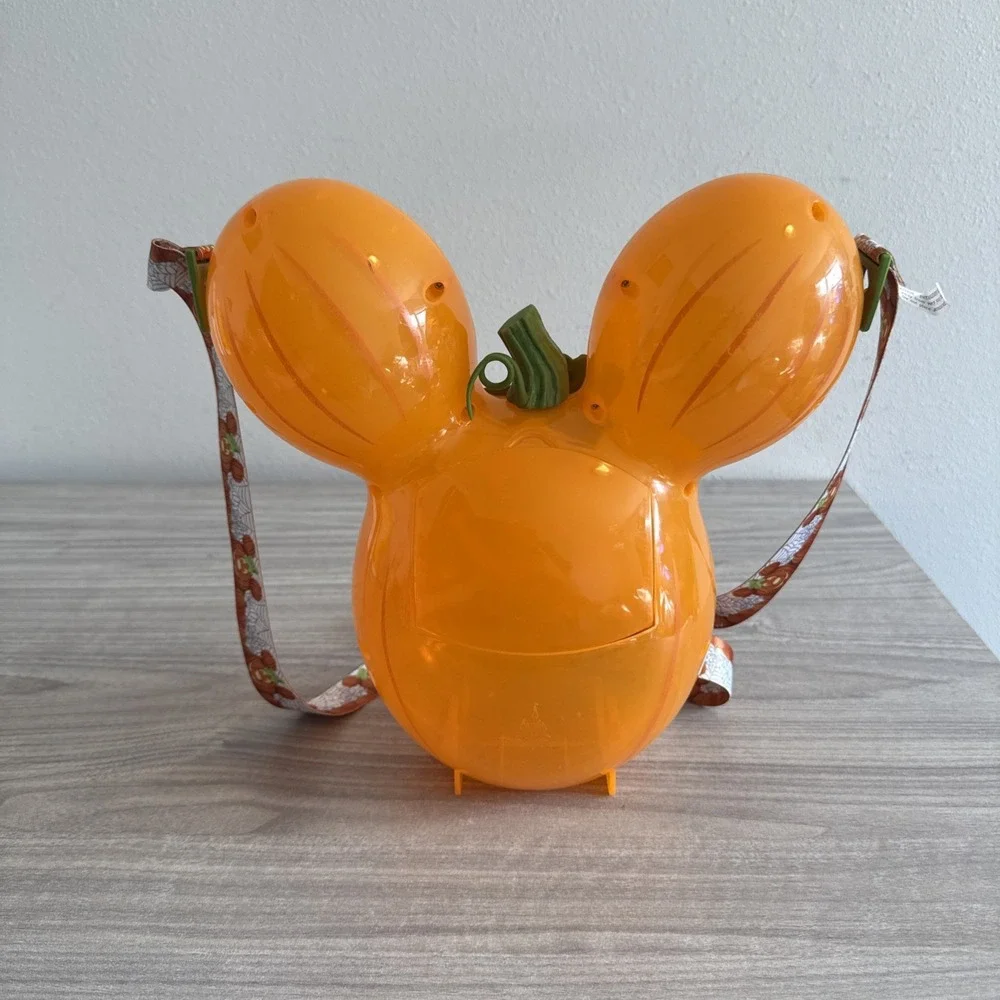 Disney parks mickey