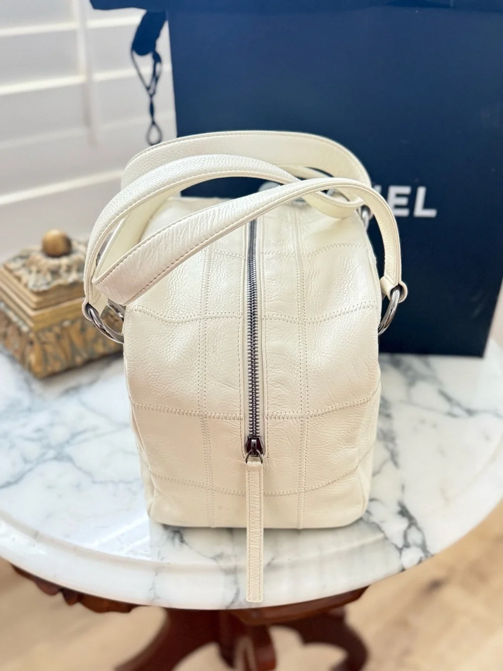 CHANEL Quilted Leather Shoulder Bag