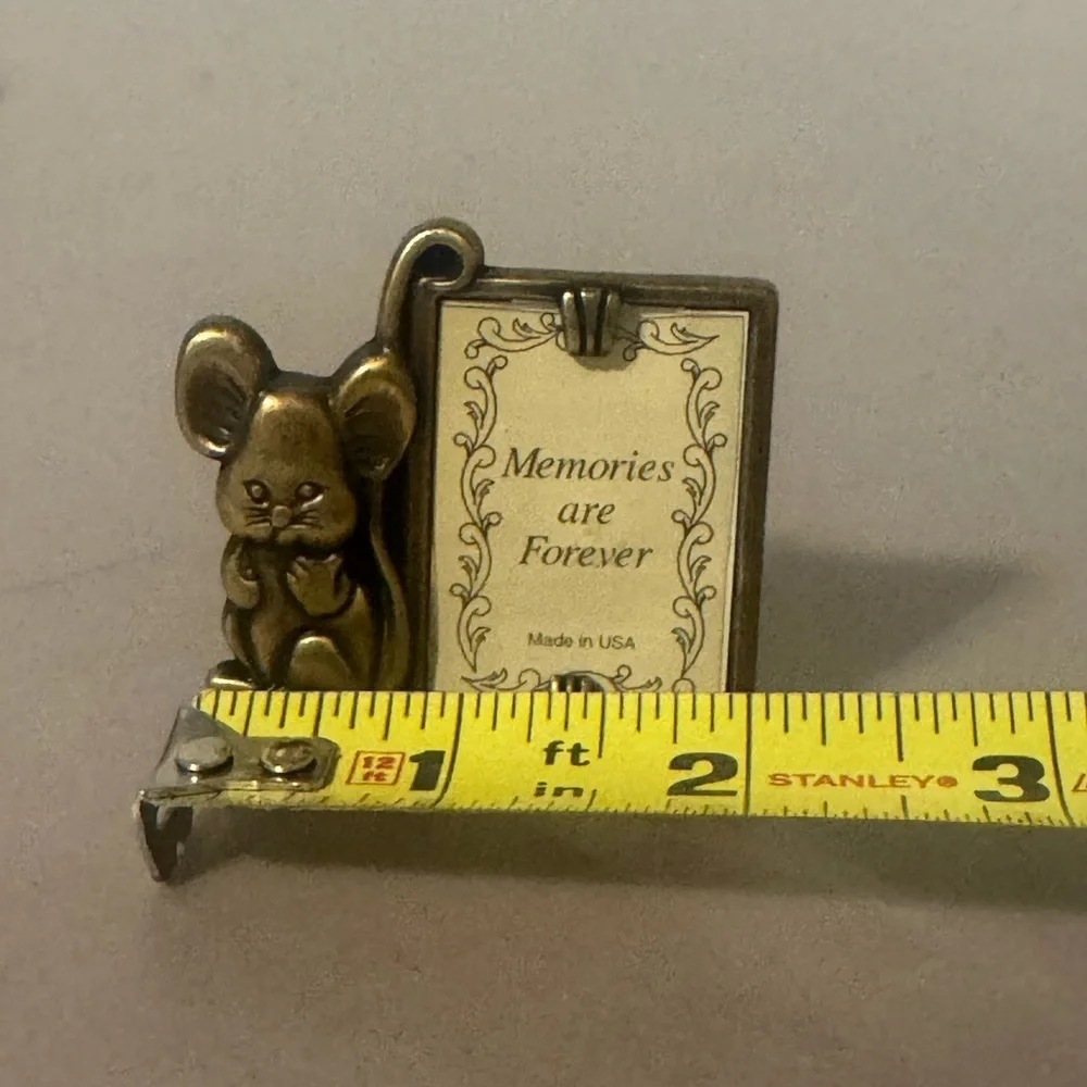 Vntg. Miniature Molded Brass Frame 2.0