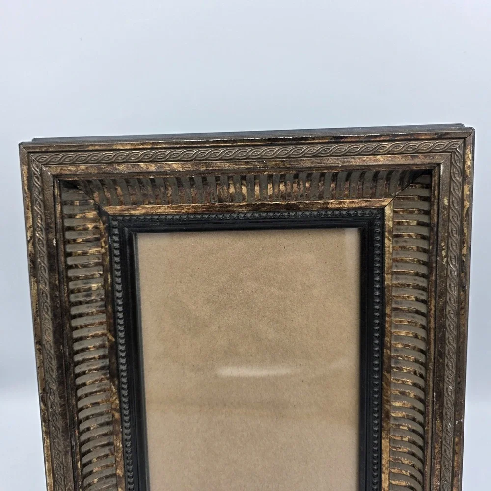 Bronze K3Z14-57 Antique Style Picture Frame   10.75