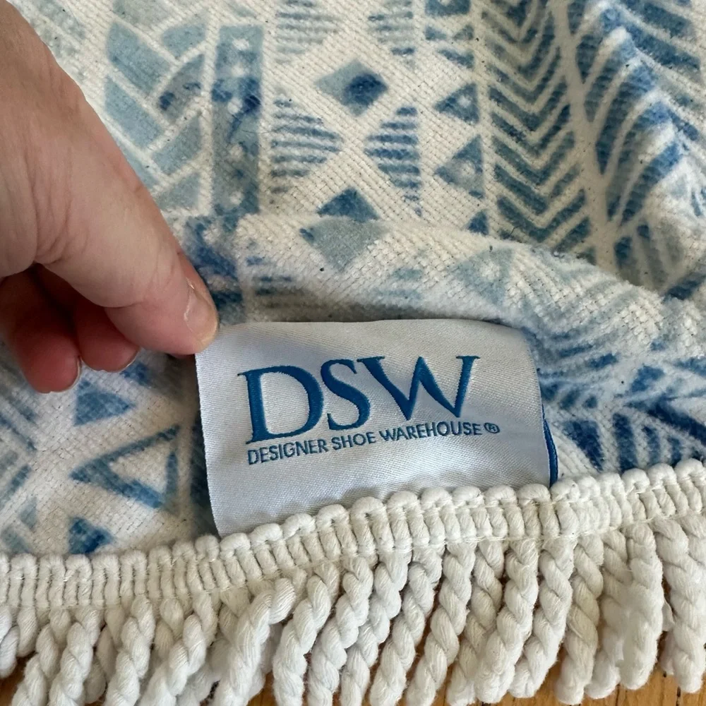 DSW‎ blue & white round beach pool towel