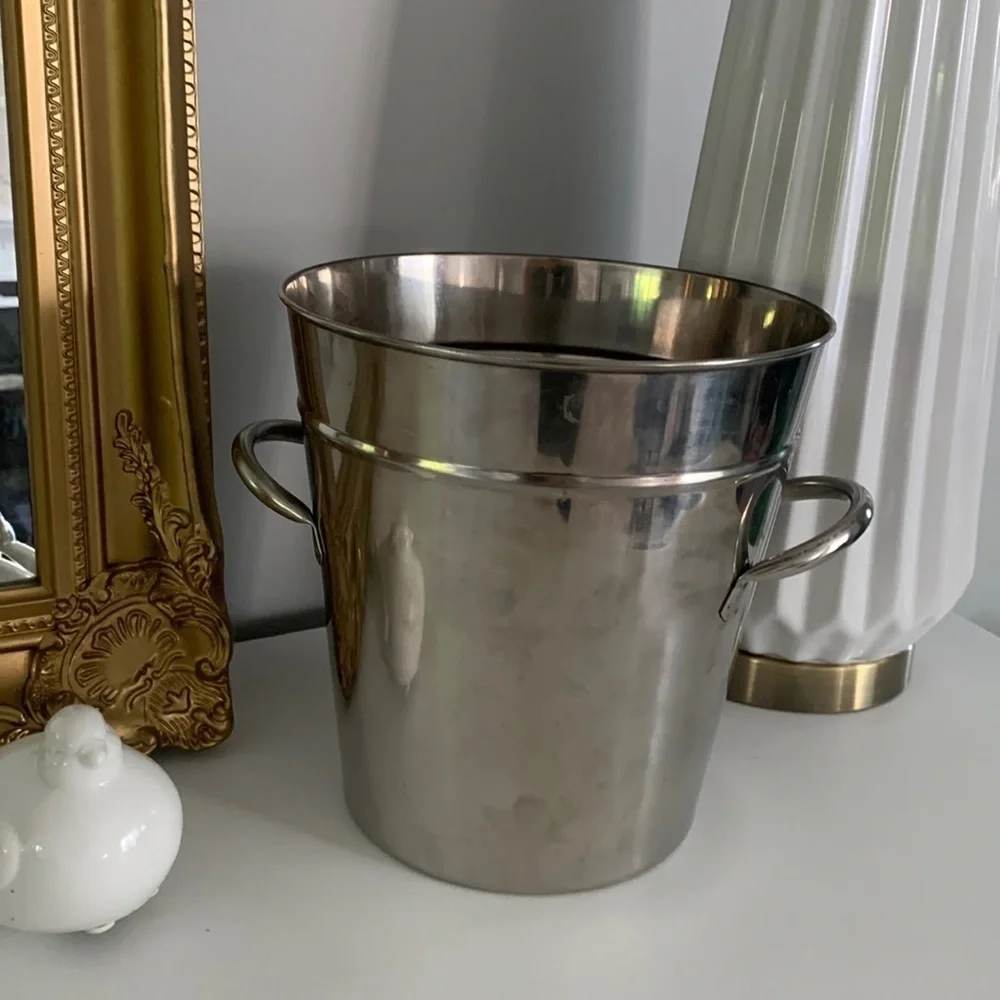 wazir chand & co pvt‎ ltd ice backed stainless steel with handles made in India