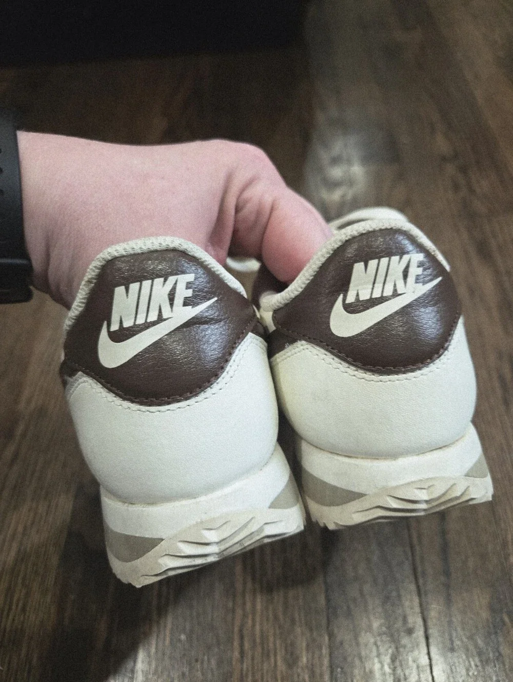 Nike Women’sCortez Sneakers in Cream and Brown Size 9
