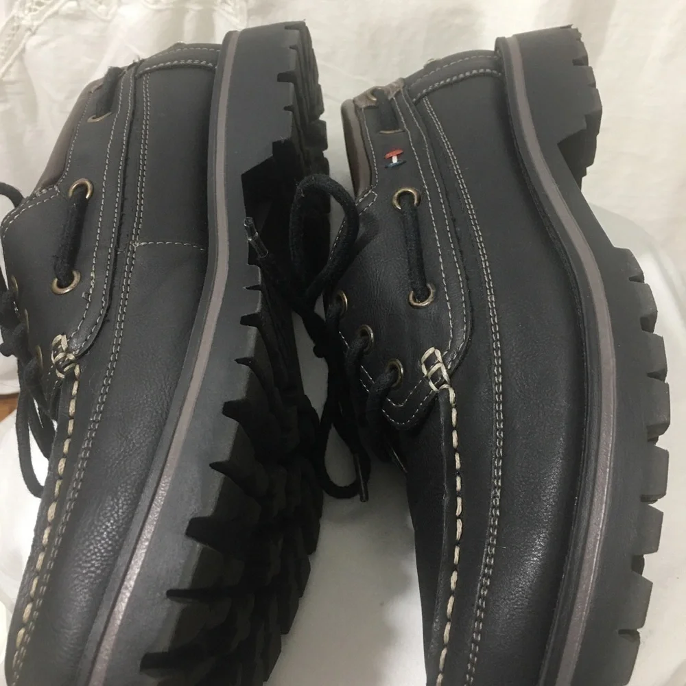 TOMMY Hilfiger Men’s Shoes, Casual Lace Up Size 10