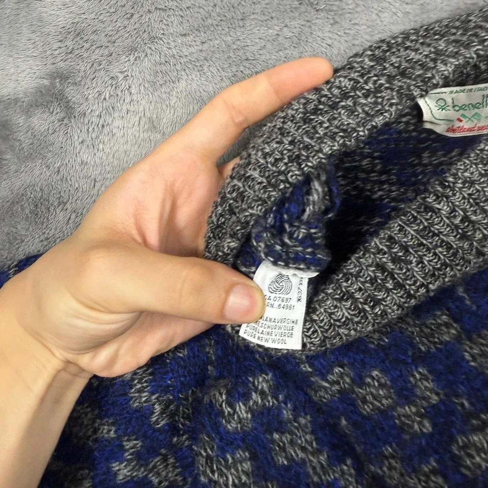 United Colors Of Benetton sweater wool features