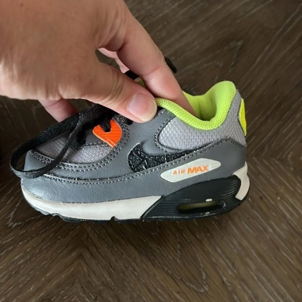 Nike gray orange