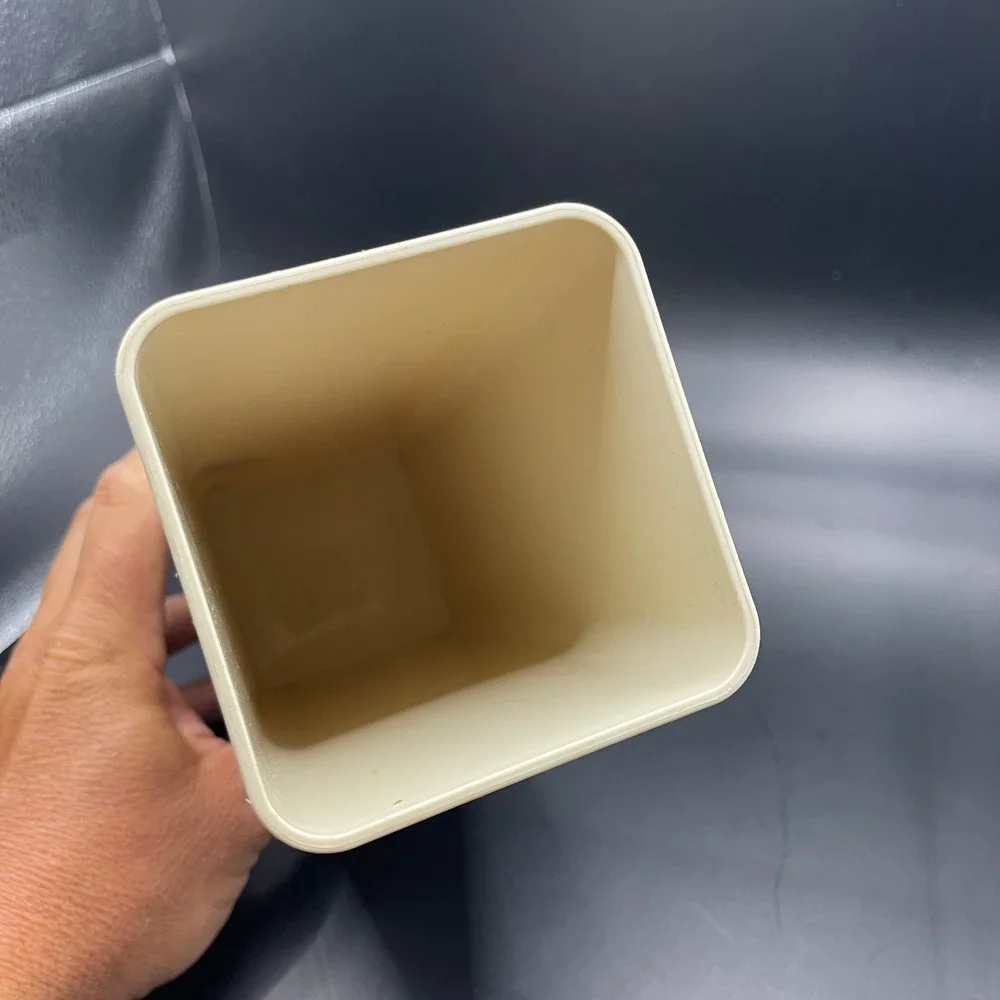 Tupperware measurements height