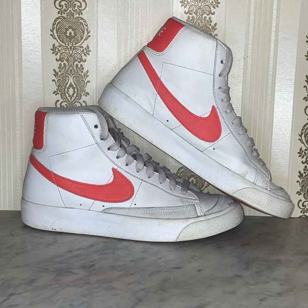 Nike Blazer Mid White Neon Orange Leather High Top Sneakers Kids 5.5Y
