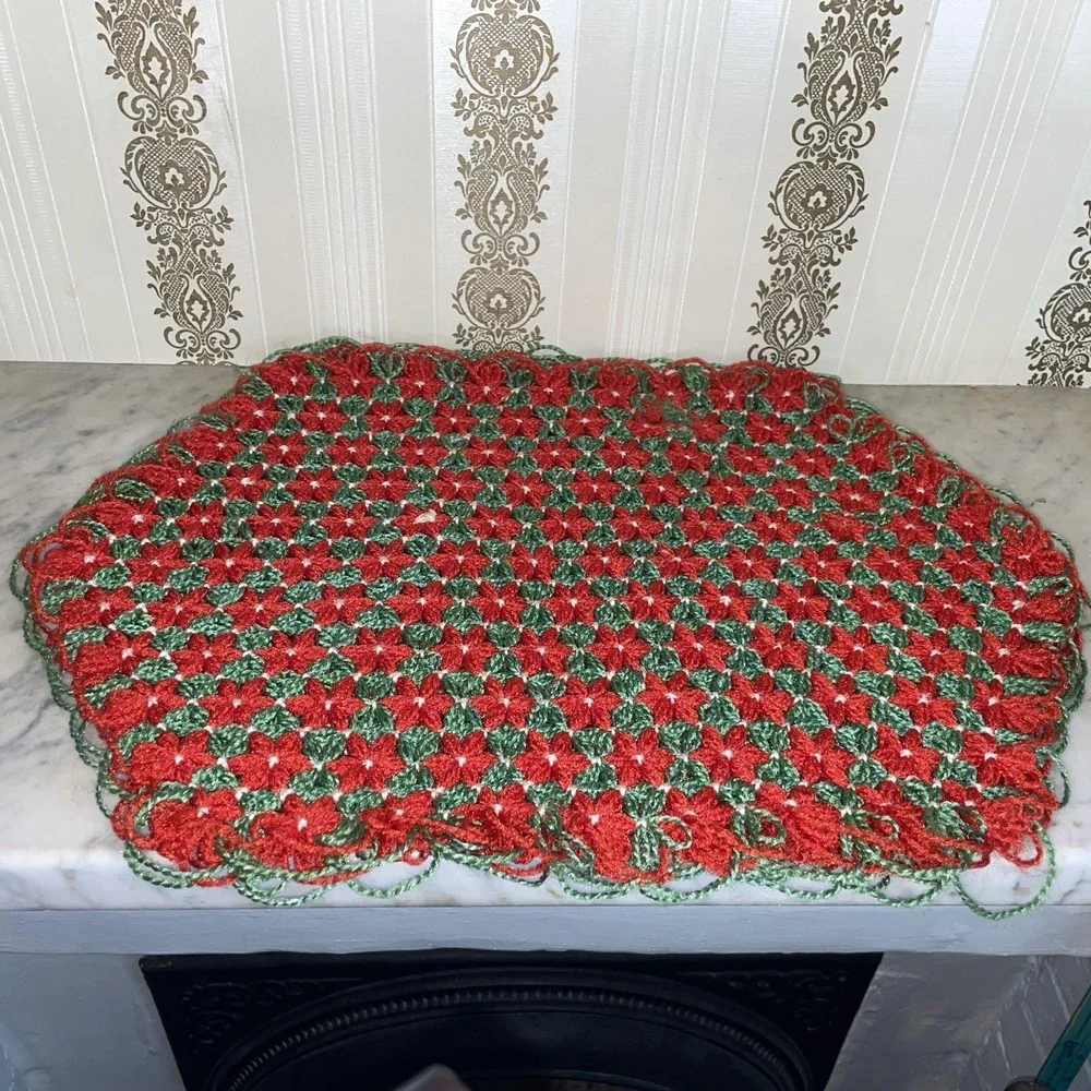 Matching Christmas Placemats Lap Loom | Poinsetta 17
