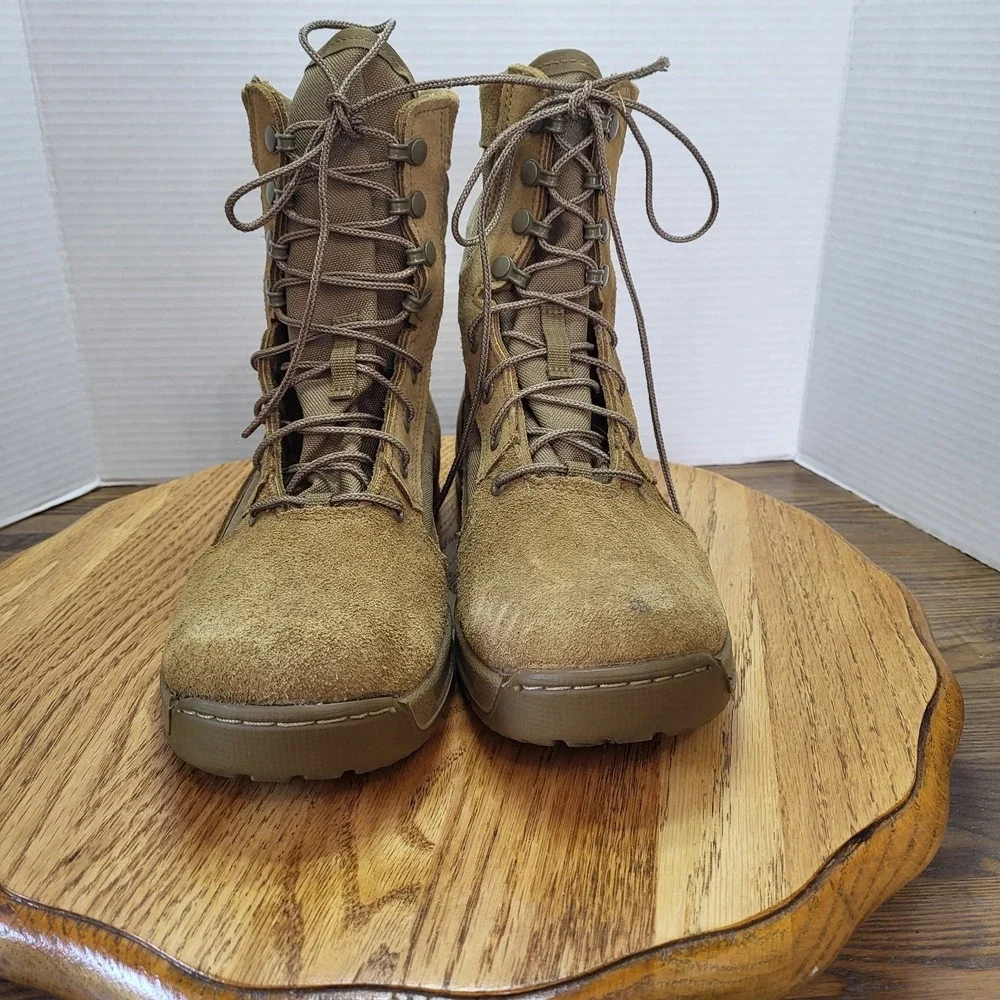 Reebok strikepoint boot