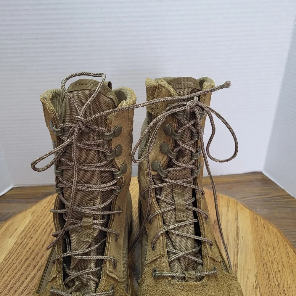 Reebok strikepoint boot