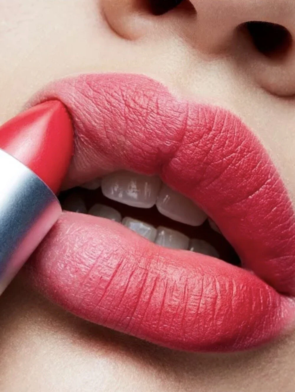 MAC Cosmetics Retro Matte Lipstick Relentlessly Red Brand New In Box Full Size