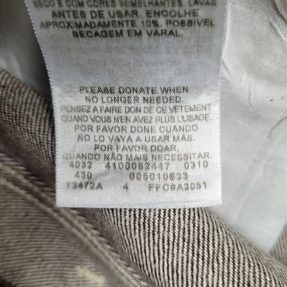 Levis please check