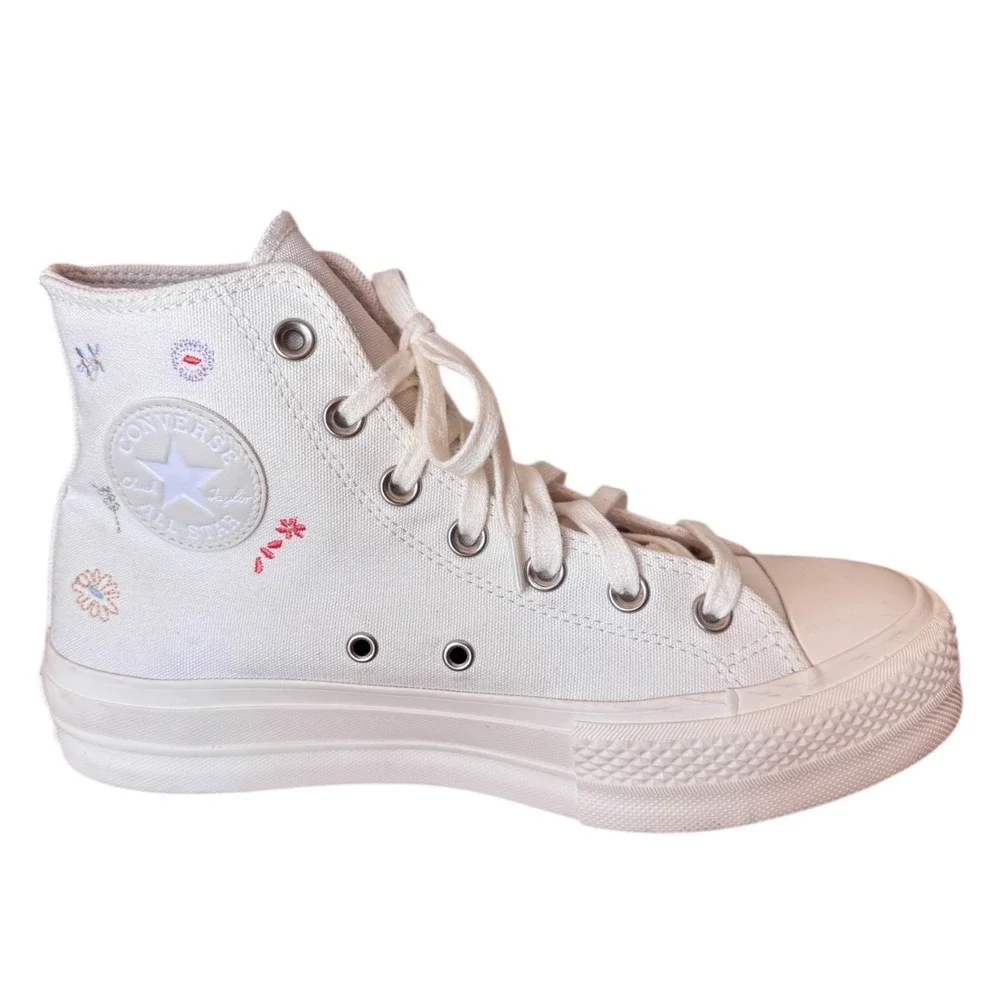 Converse All Stars style easy while
