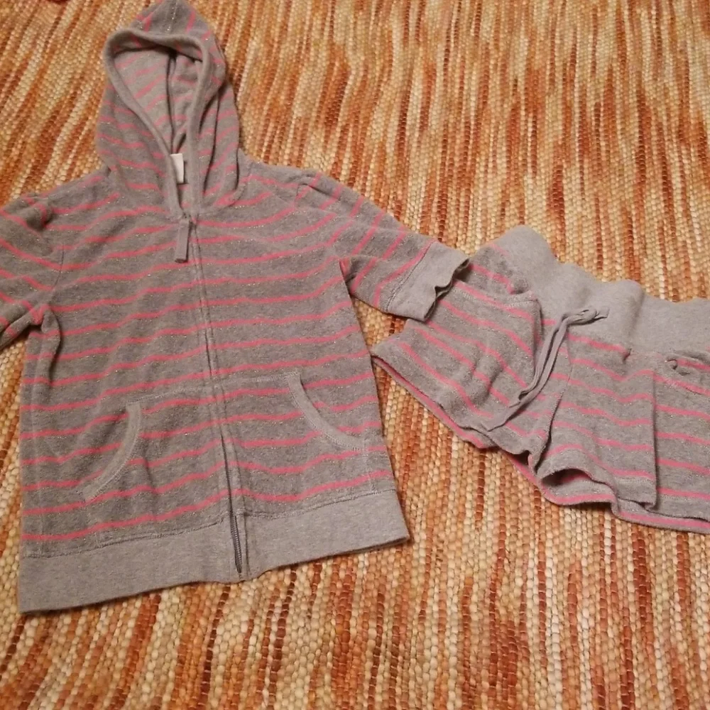 Girls 8 old navy hoodie shorts bundle beach outfit‎