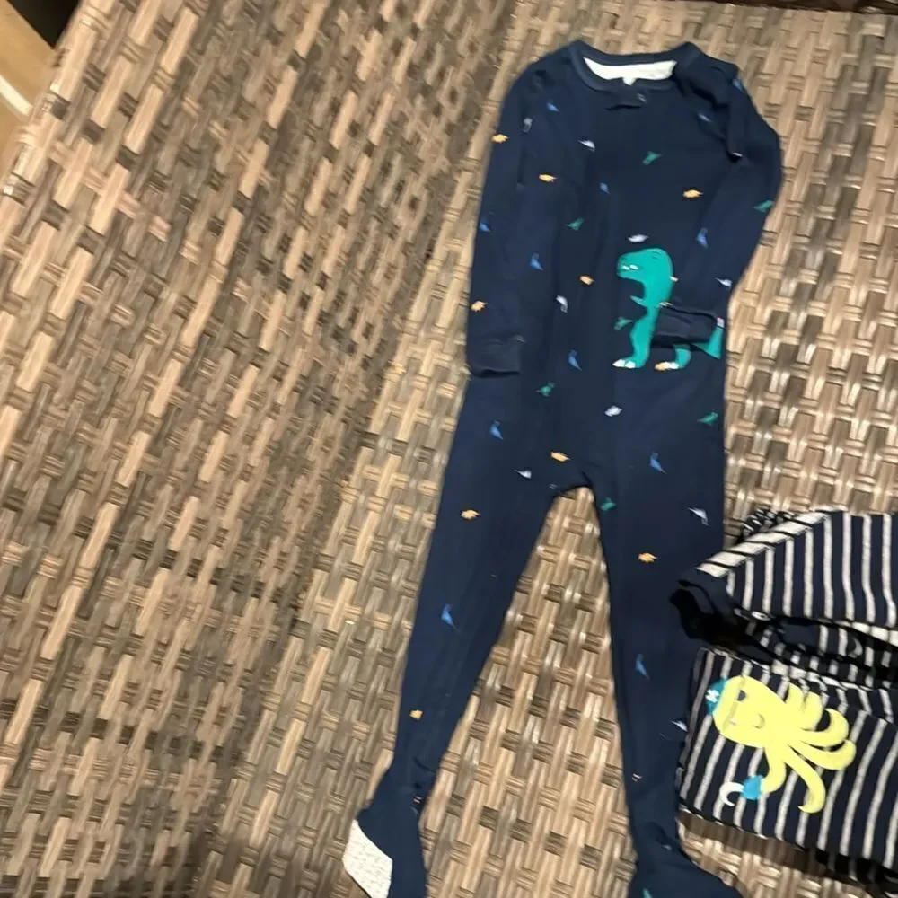 Carter’s long PJ set 3