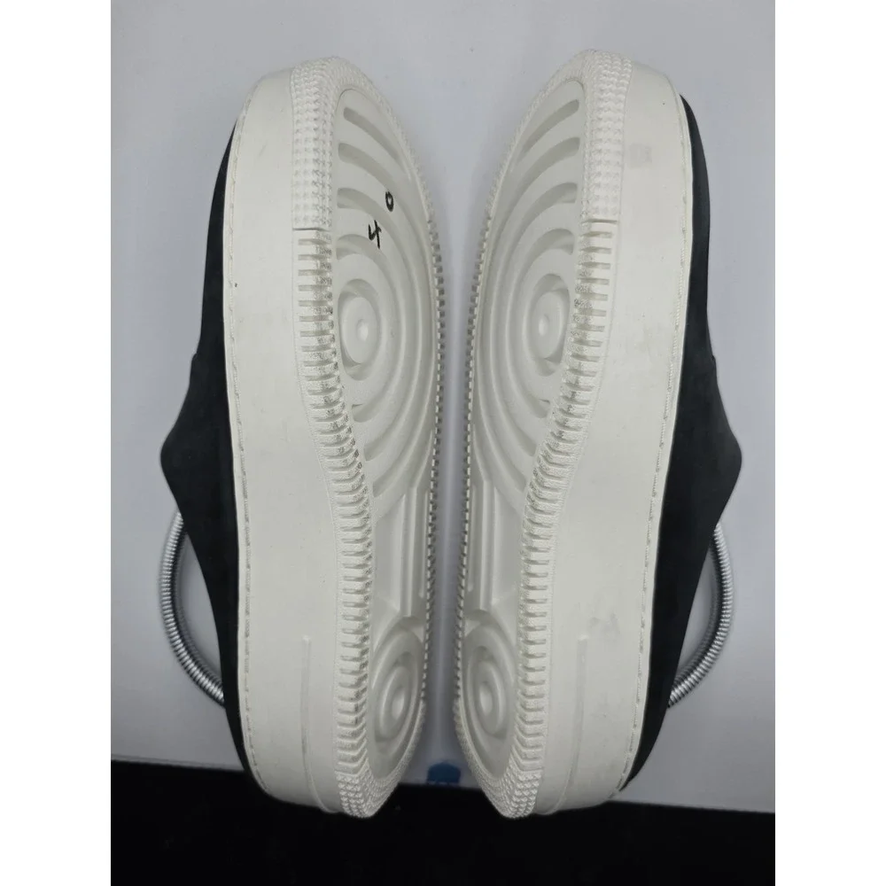 Nike pre owned