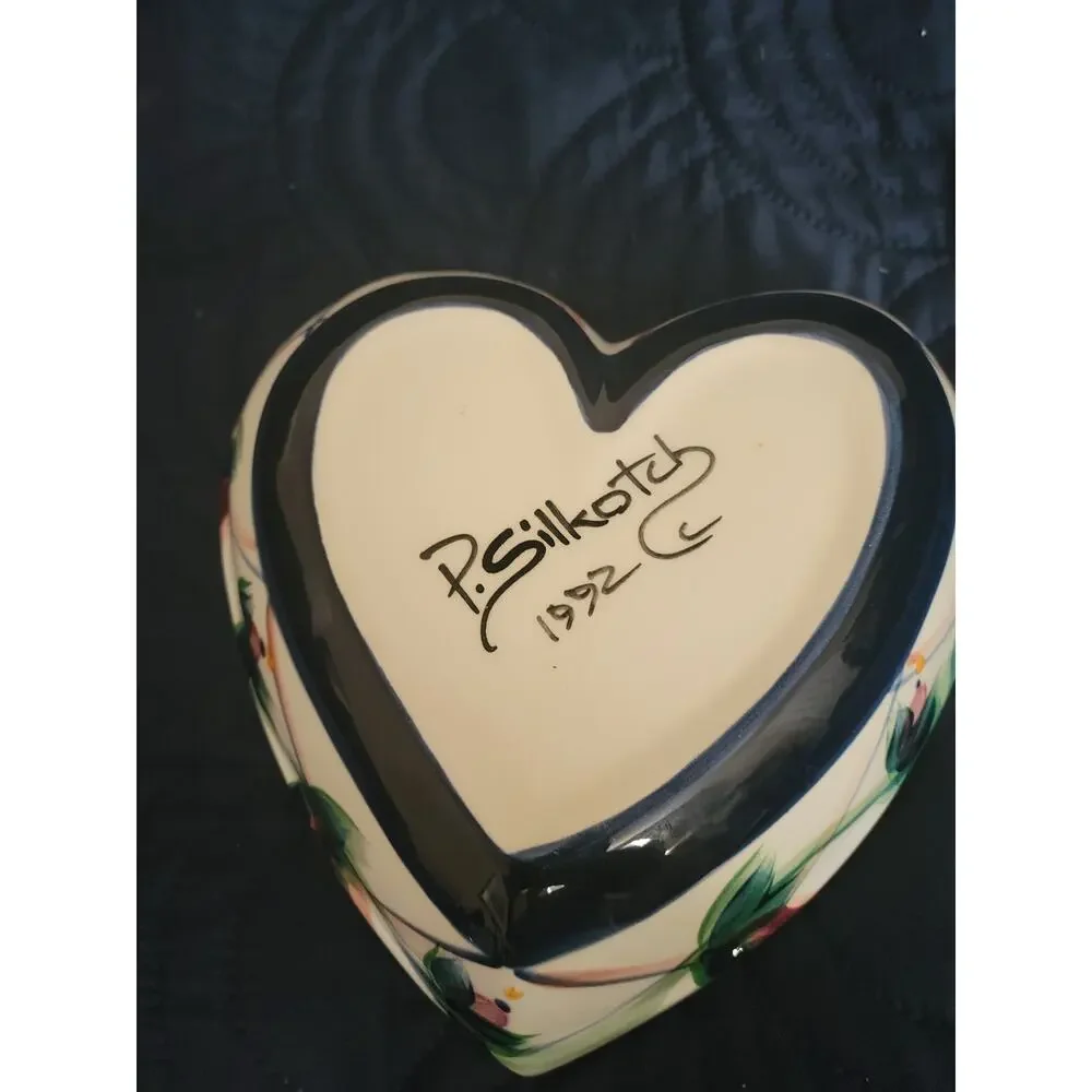 P Silkotch heart shape