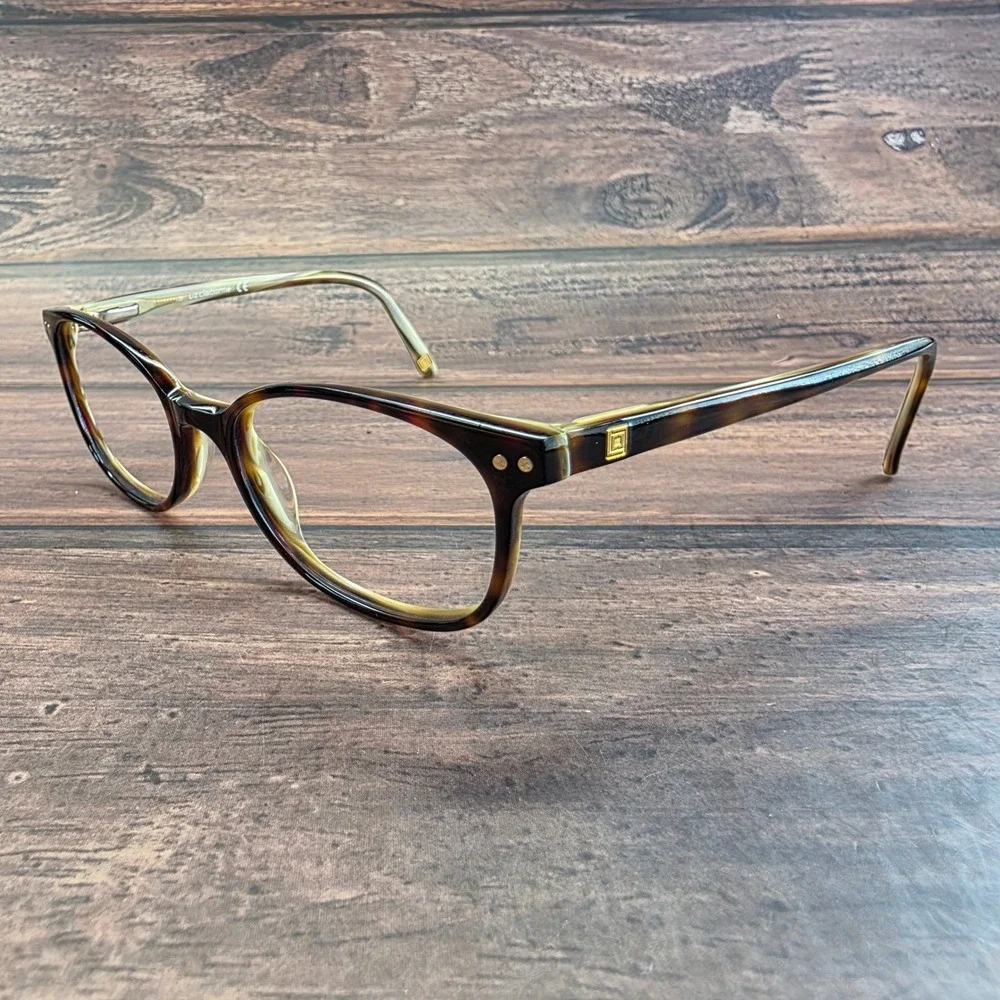Liz Claiborne liz claiborne