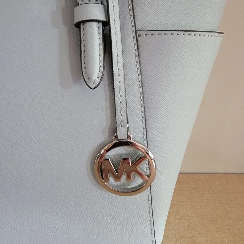 Michael Kors #mkcharlottetote crafted