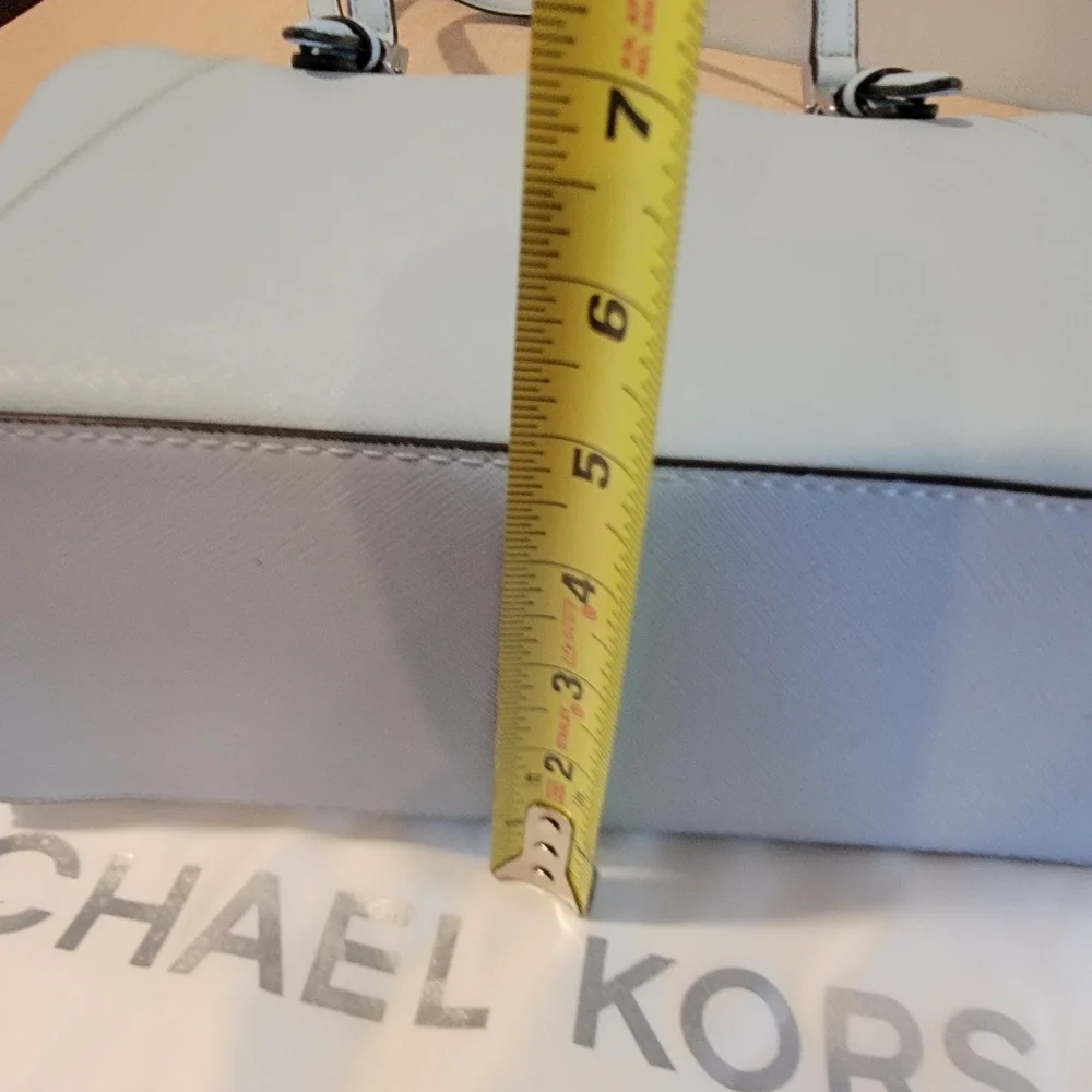 Michael Kors more closure charlotte