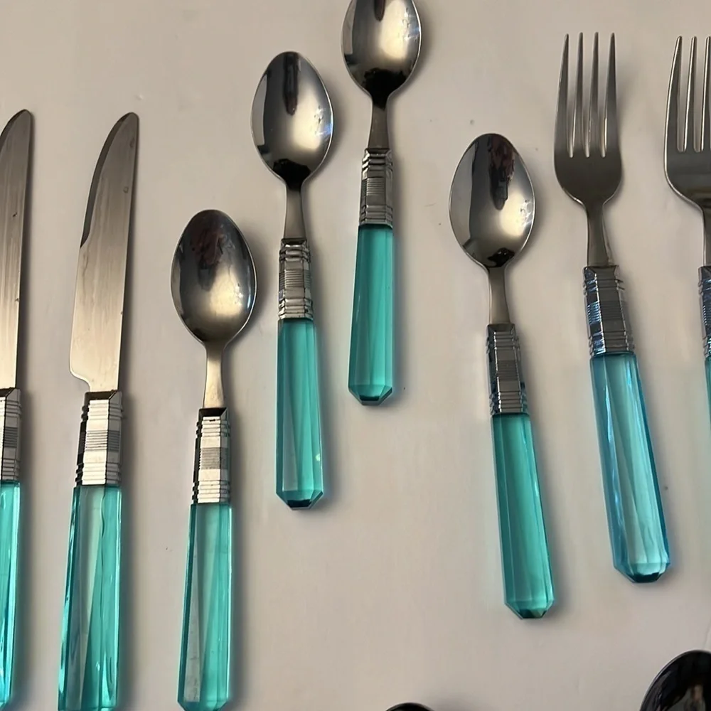 Vintage Jeweled Lucite Handle 5 pc Service for 4 Silverware Flatware 20 pc