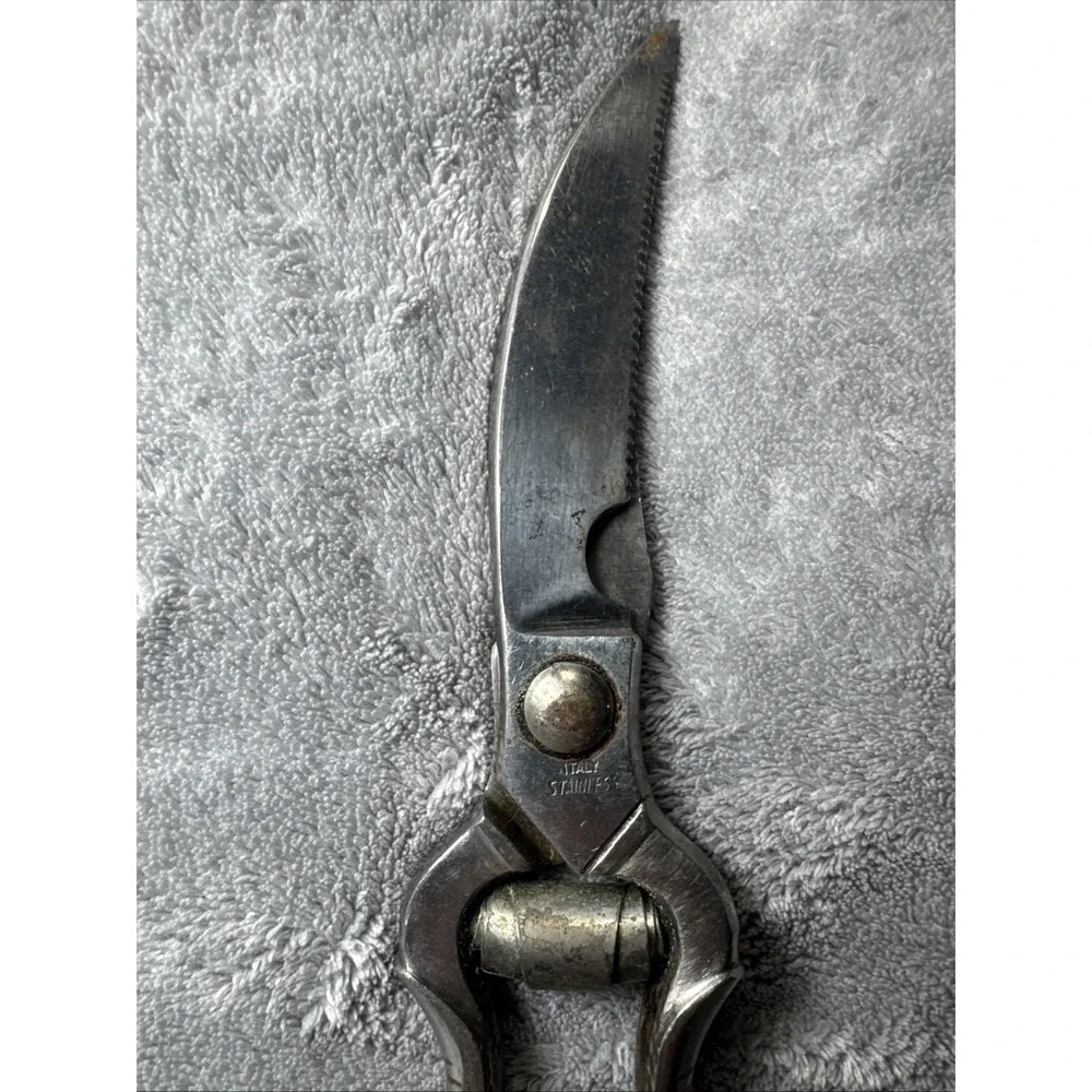 The Unbranded Brand 10 stainless