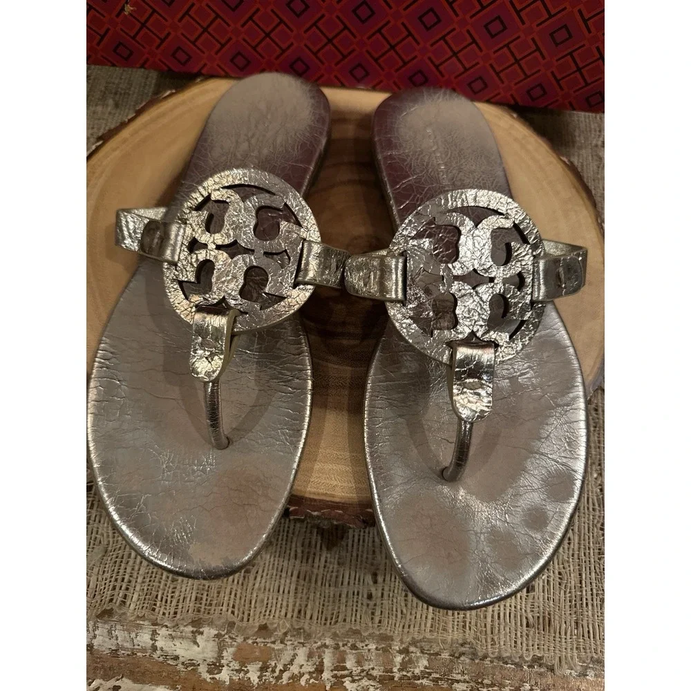 Tory Burch Miller Metallic Wrinkled Leather‎ Sandals in Spark Gold Women's 8