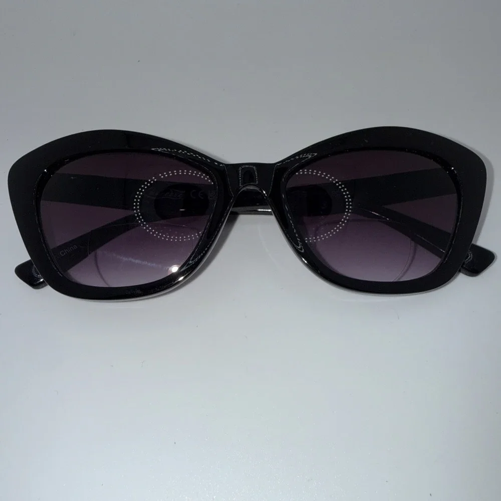 LA DEESSE Luxury Genuine Sunglass Readers +2.00 Exclusive Black Oversized CatEye