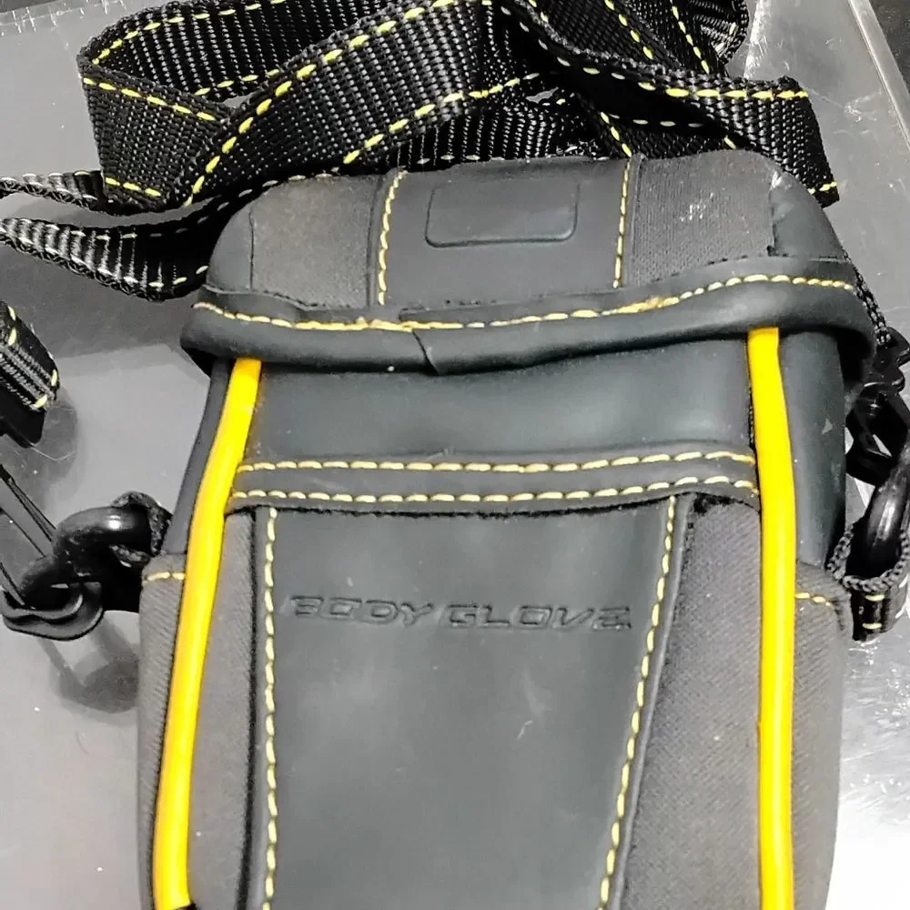 Body Glove compact gear