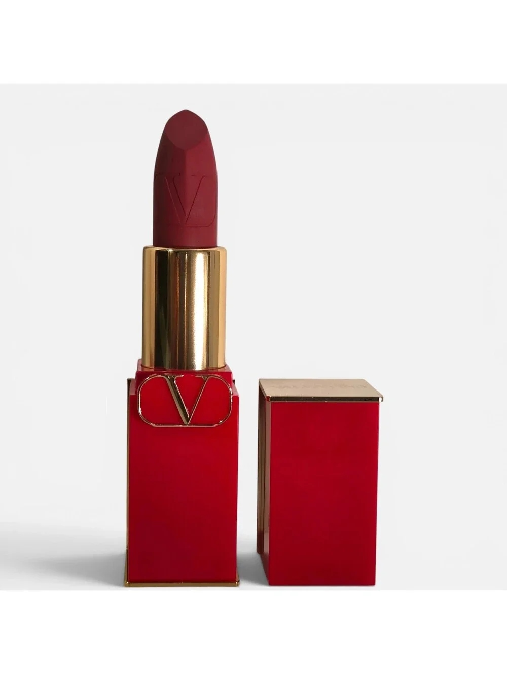Valentino shade profile