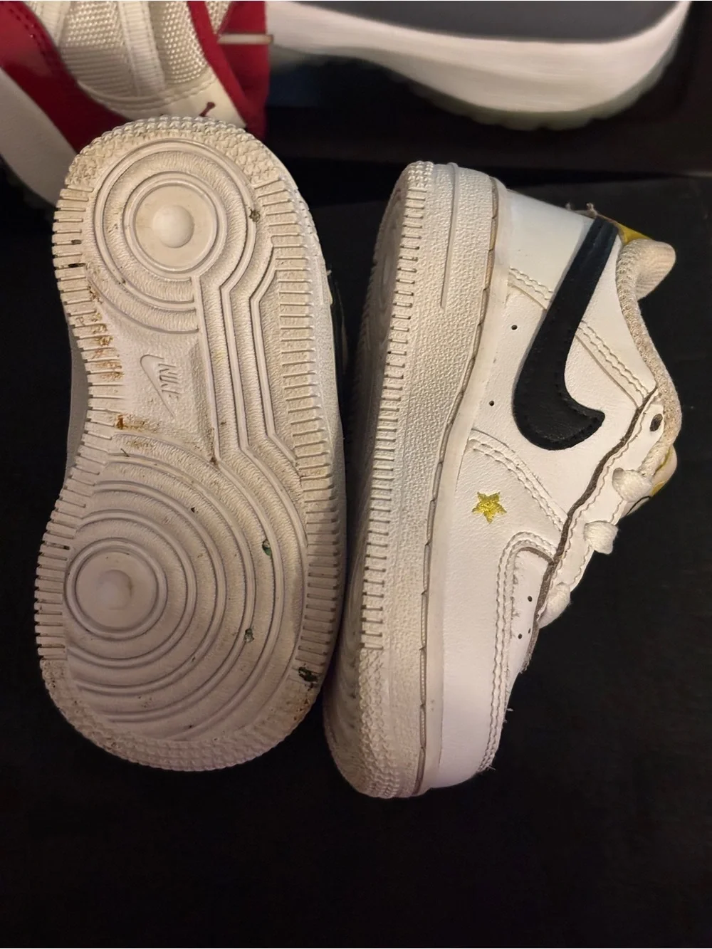 Nike sneakers black padded