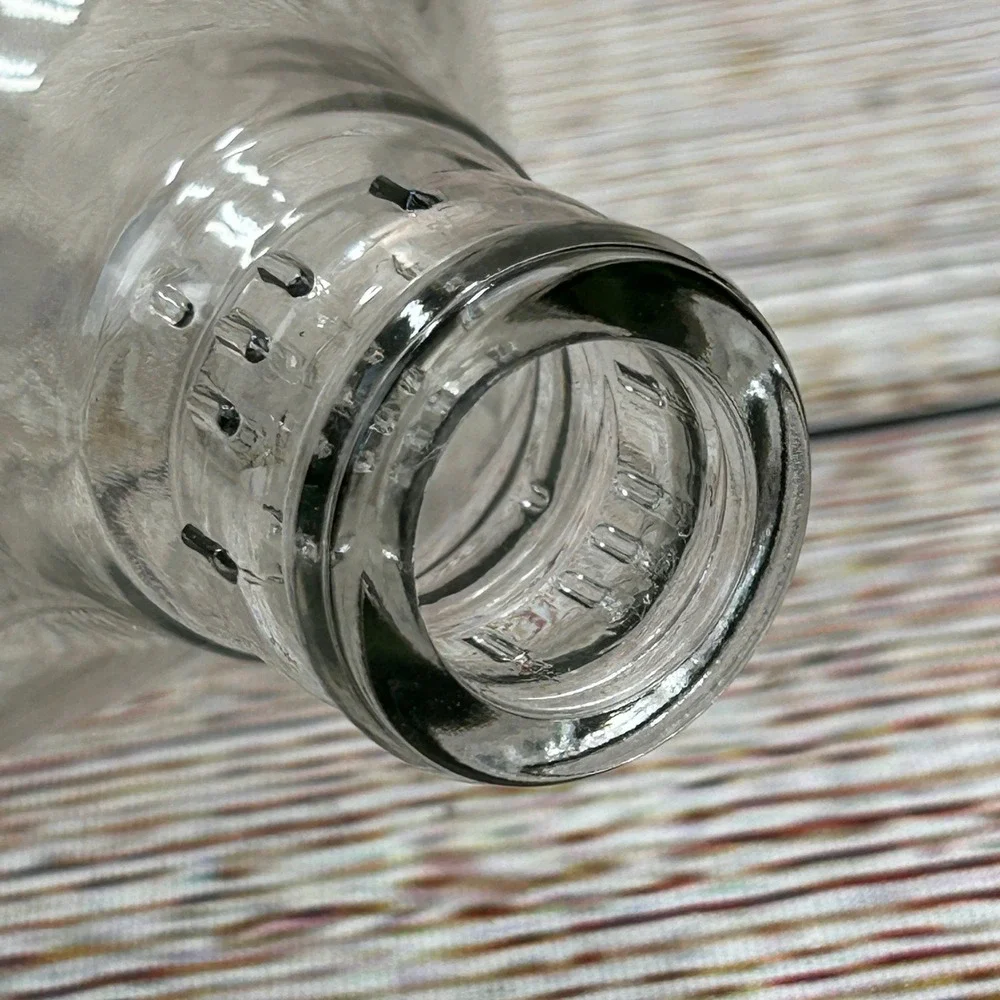 Unbranded vintage clear