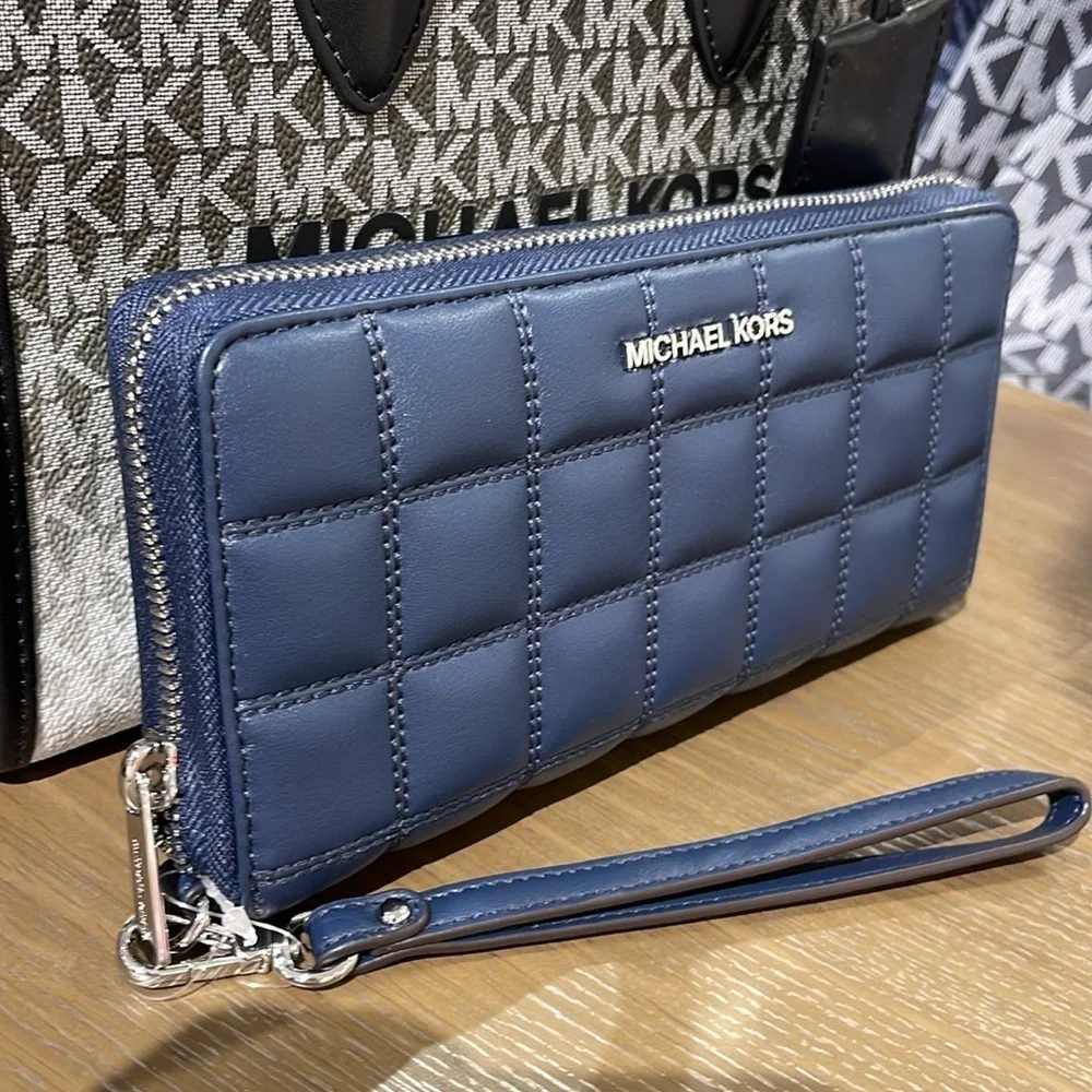 Michael Kors stylish quilted