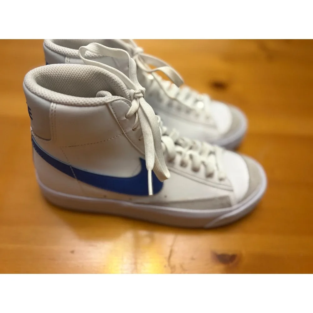 Nike Blazer Mid 77 Vintage Kids Sneakers White Blue DA4086-100 Size 3.5Y