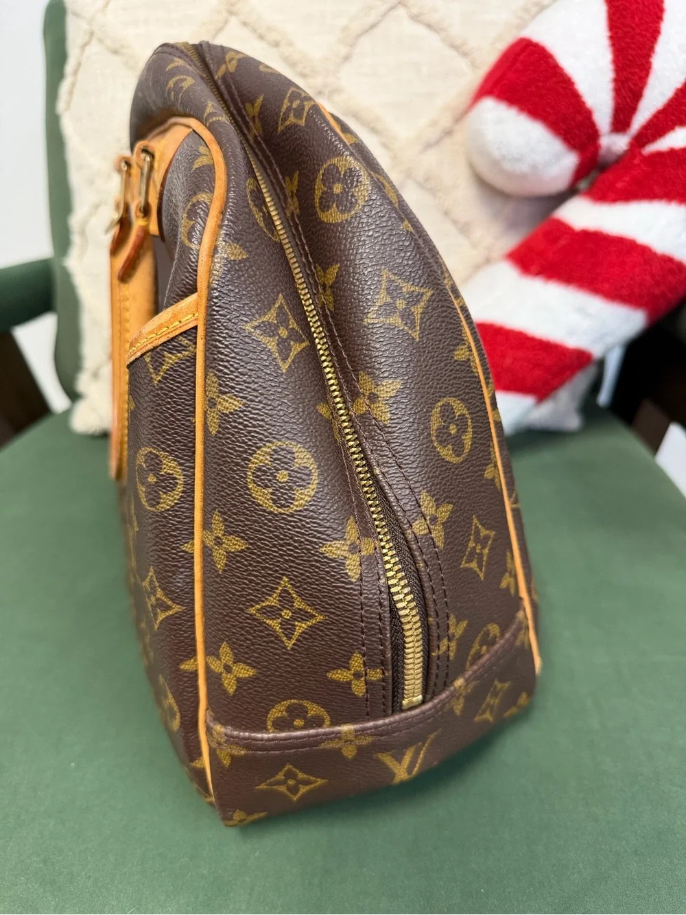 Pre-Loved Louis Vuitton Monogram Deauville