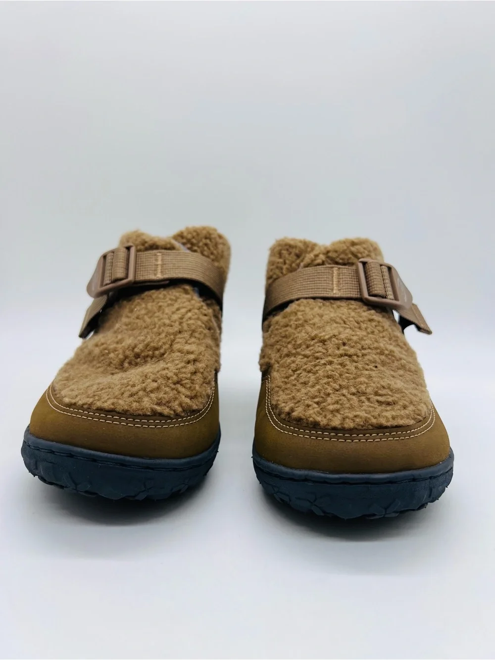 Chaco Kids Shearling-Look Tan Ramble Fluff Slippers Big Kid Size 6