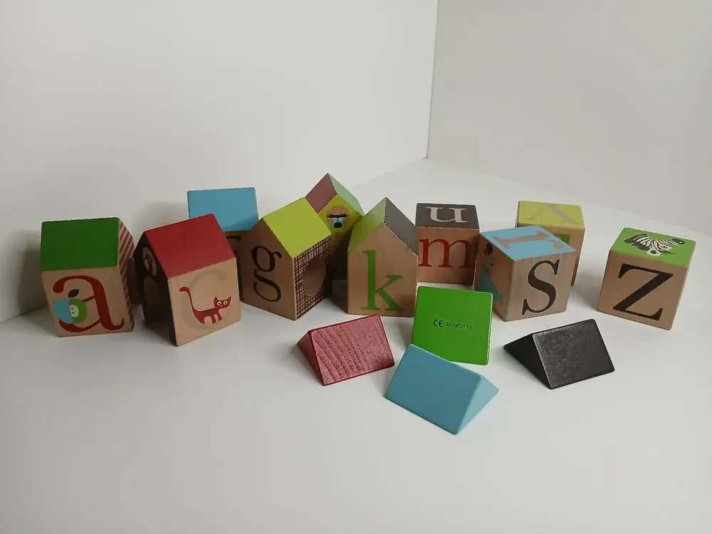 Skip Hop Alphabet Zoo ABC Wooden Blocks Whimsical Colorful 14 PC Set Complete