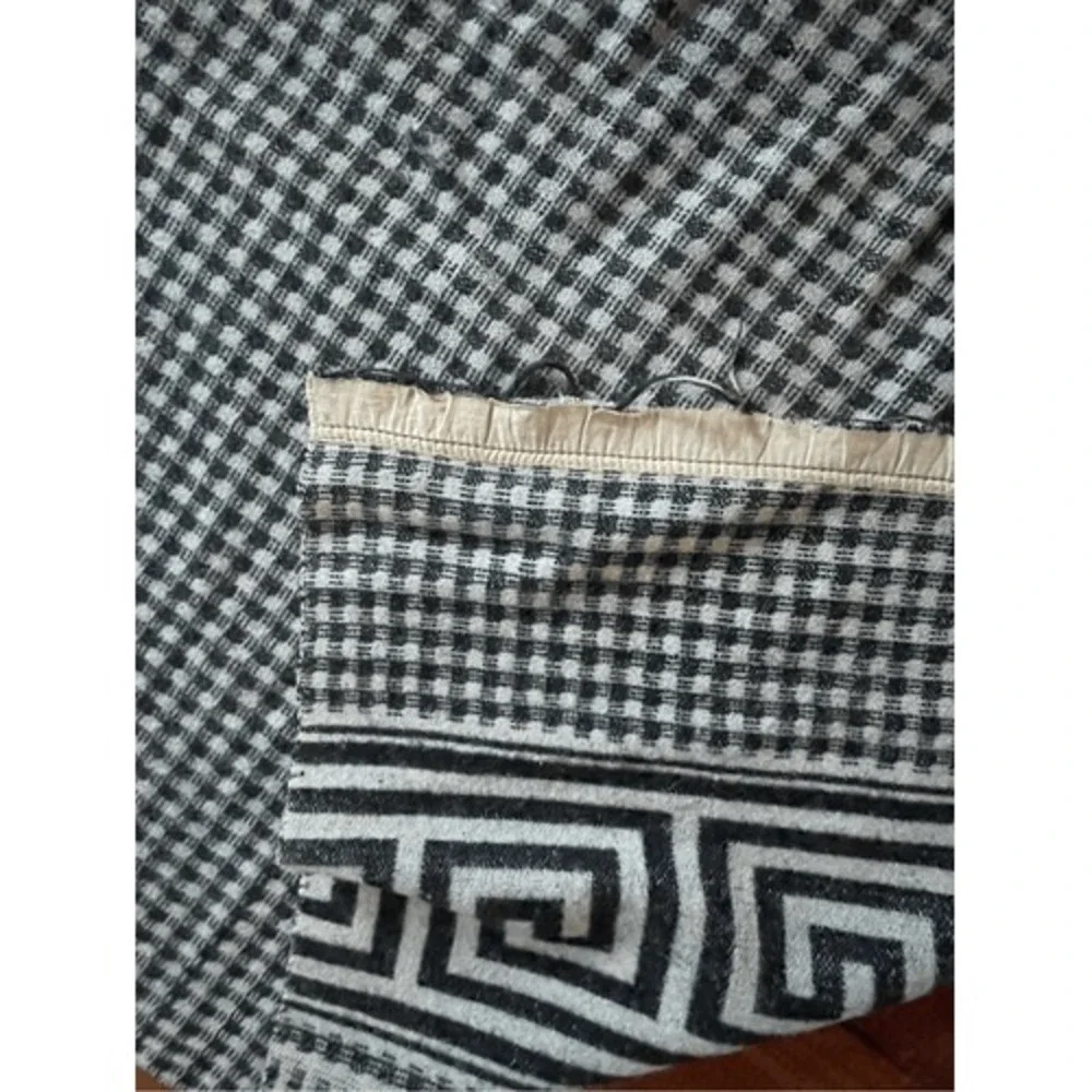 Vintage Gingham MCM Greek Key Trim Wool Blanket Black & White Size 66x76
