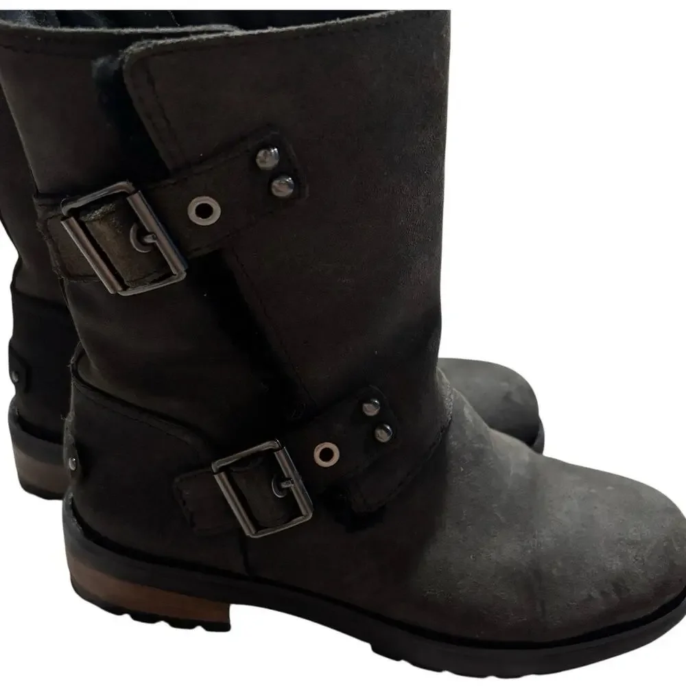 UGG step out