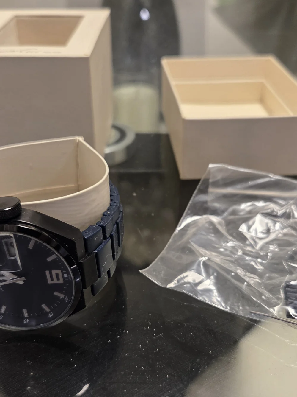 Kenneth Cole kenneth cole