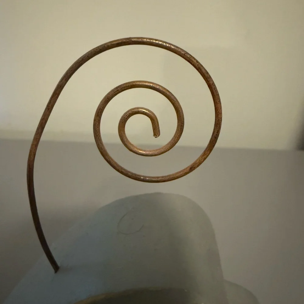 N/A shaped elegant