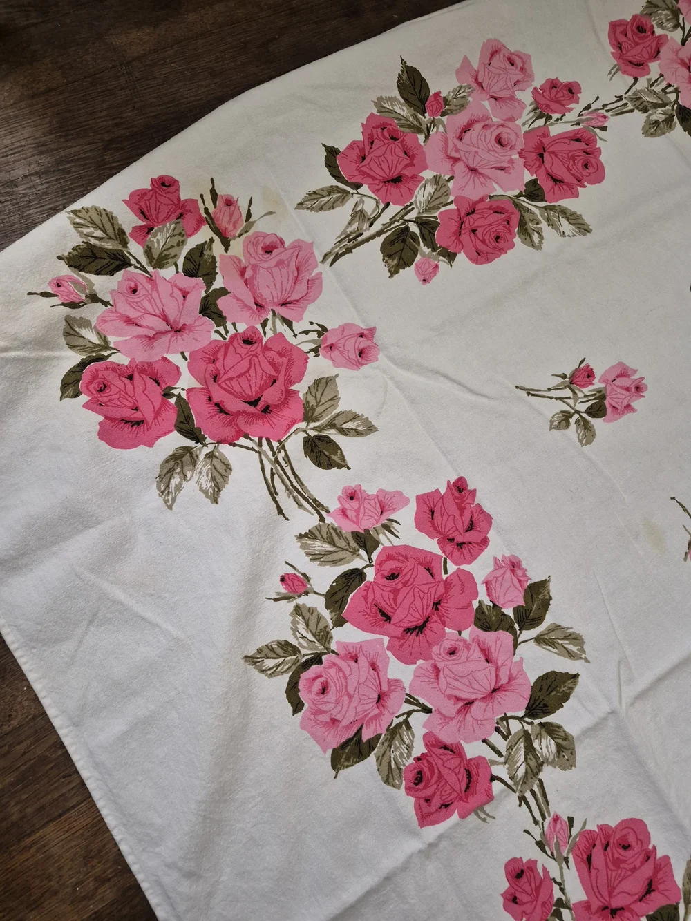 1950's Pink Roses Print Cotton Tablecloth