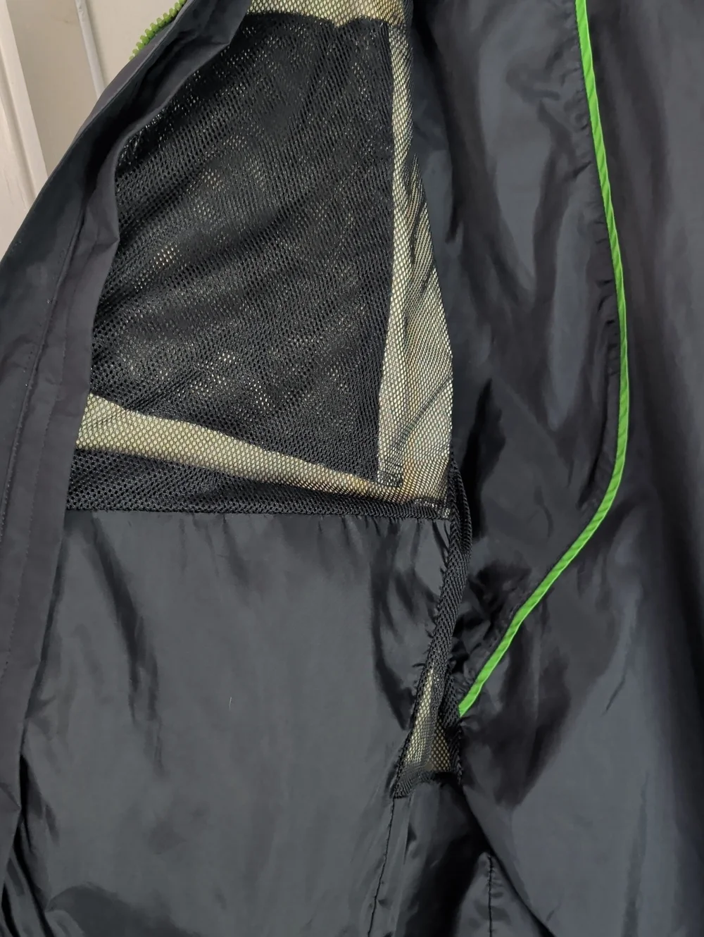 Men’s The North Face HyVent Jacket Men Large