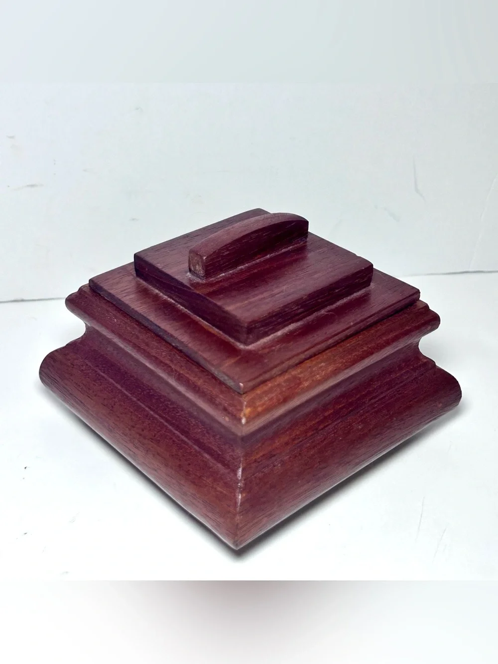 The Bombay Company Mahogany Small Ring Box Green Felt Lined