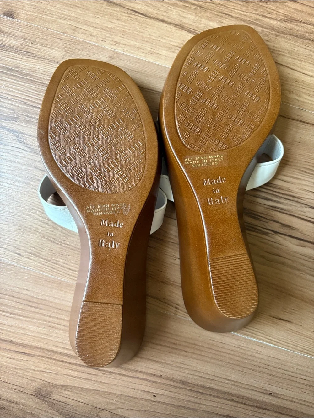 Italian Shoemakers chic slide
