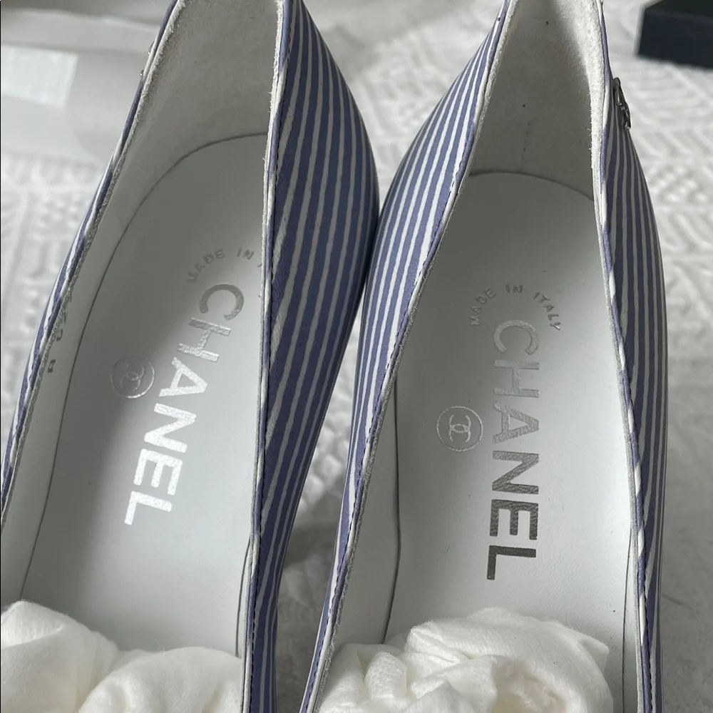 CHANEL new box