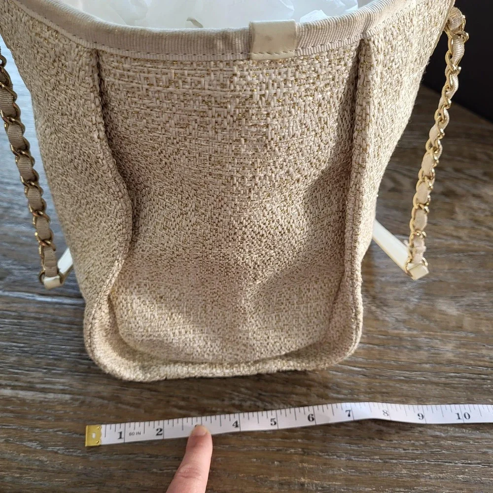 CHANEL pockets zipper