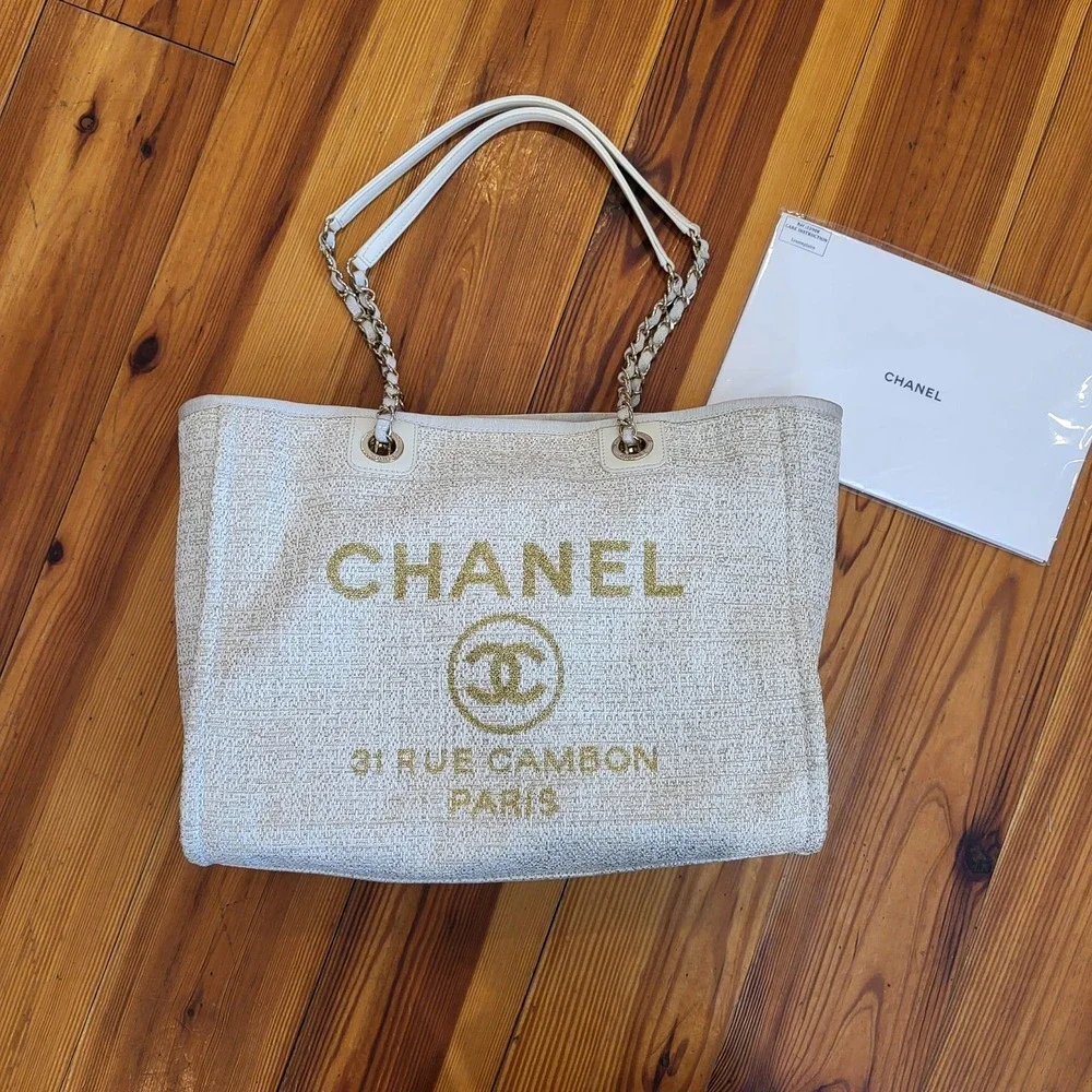 CHANEL front glitter
