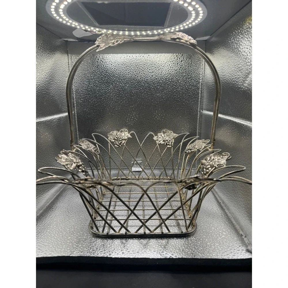 Vintage Silver Plated Wire Fruit Basket Grapevine Leaf Design Handle Centerpiece
